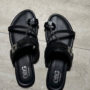 GBG Los Angeles Black Chain Sandals